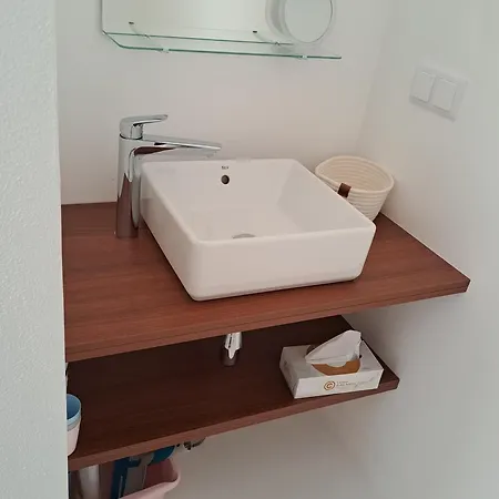 Deluxe Pensión *